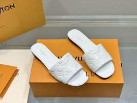 Picture of Louis Vuitton Slippers _SKULVsz34-41LL0102480